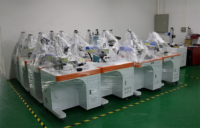 激光焊接机设备可运用于塑料包装行业